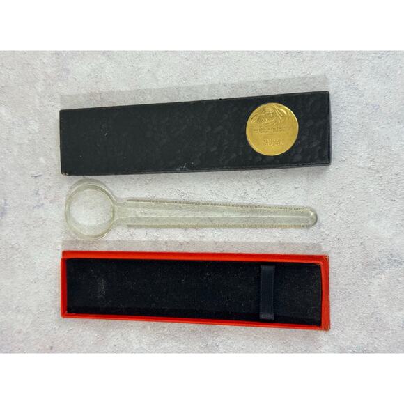 Vintage Bausch and Lomb Handheld Magnifier with Case - Picture 1 of 10